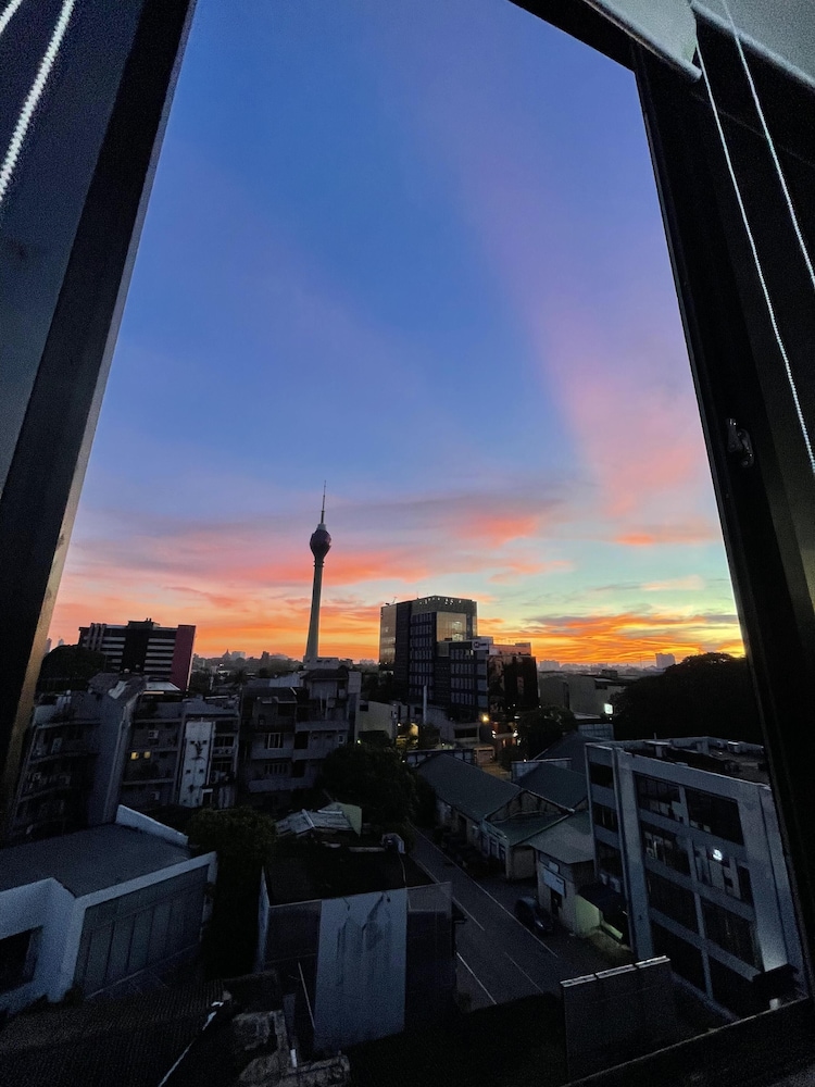 City Hotel Colombo 02 14/20