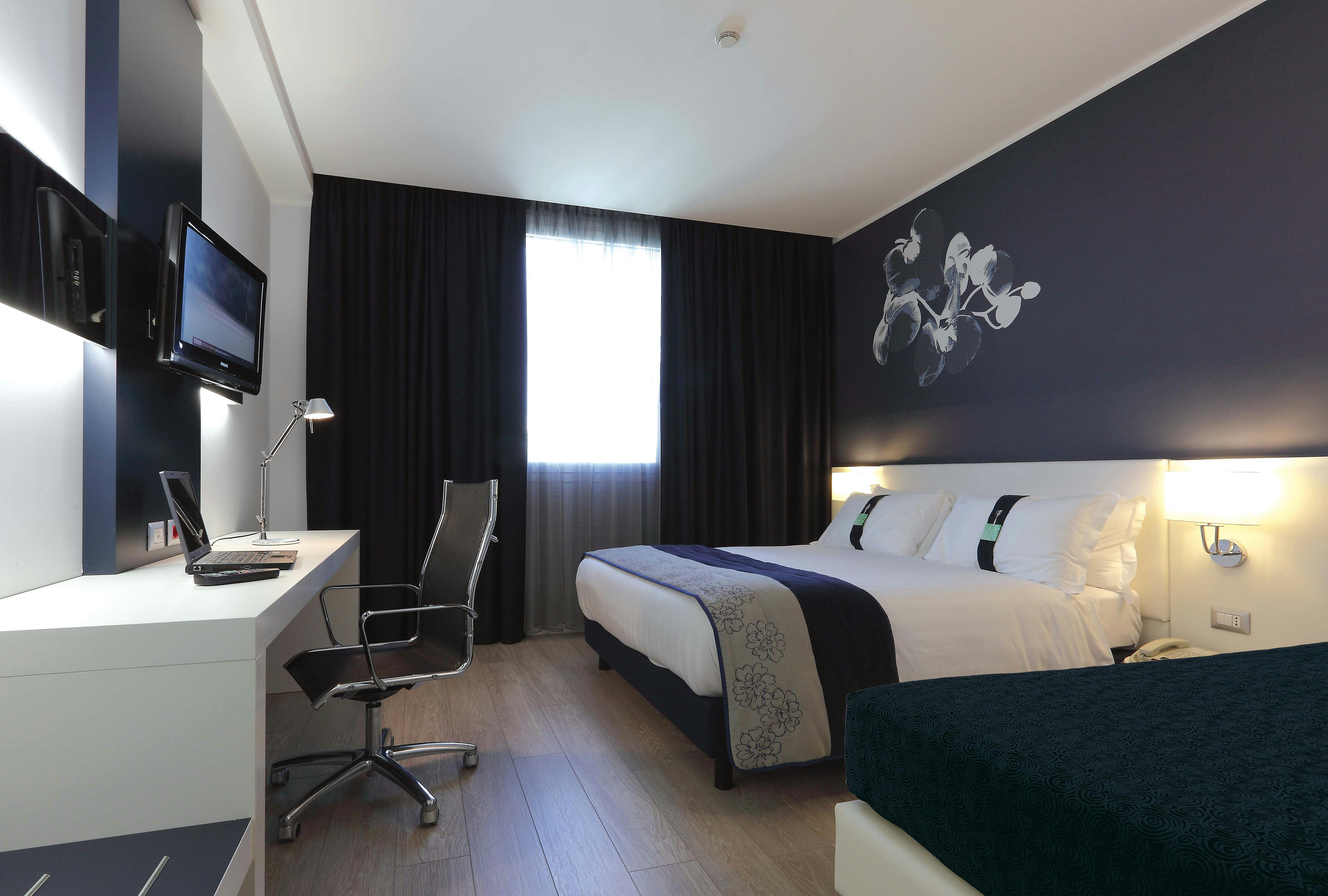 Holiday Inn Milan Nord Zara 23/66
