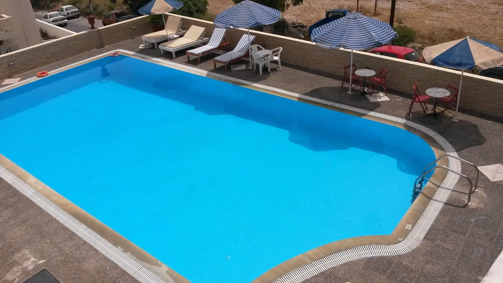 Hotel Thirasia 75/98