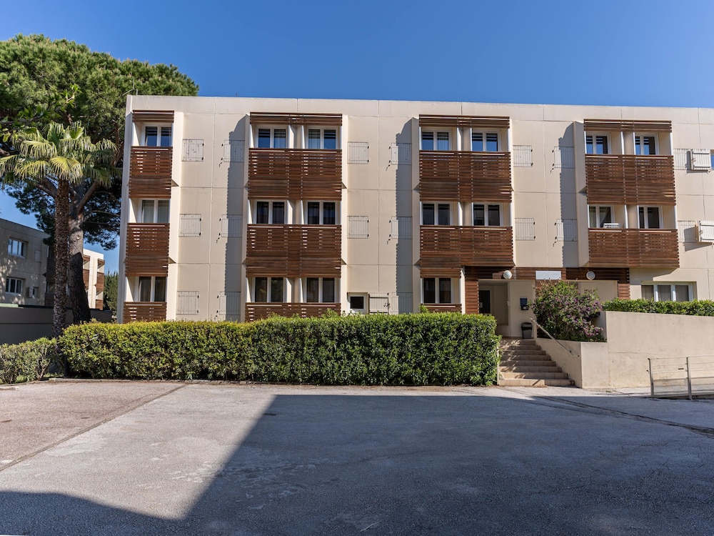 Residence L Ile D Or in LA LONDE-LES-MAURES