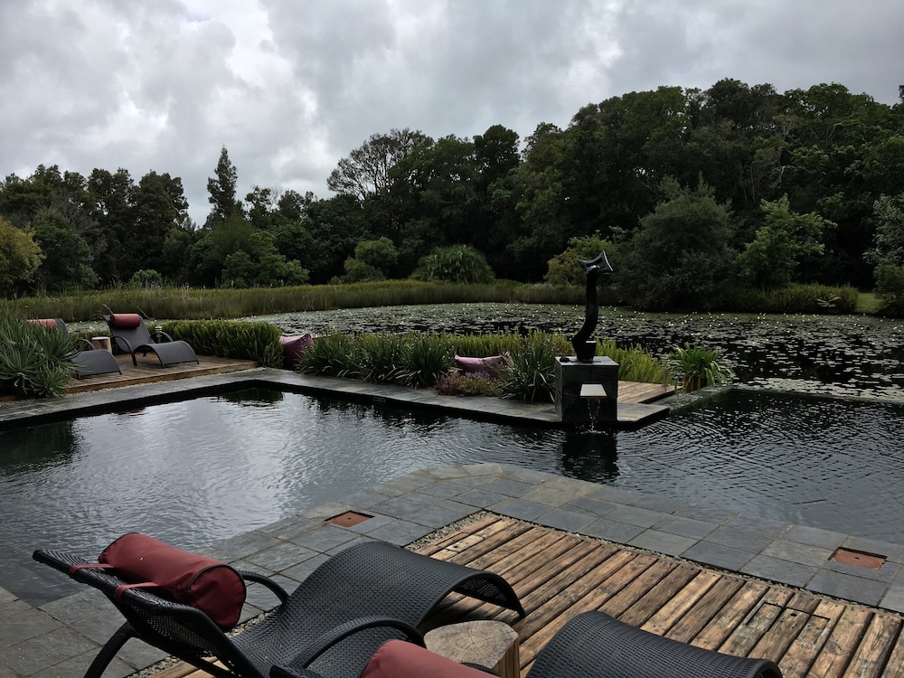 Lily Pond Country Lodge 45/82