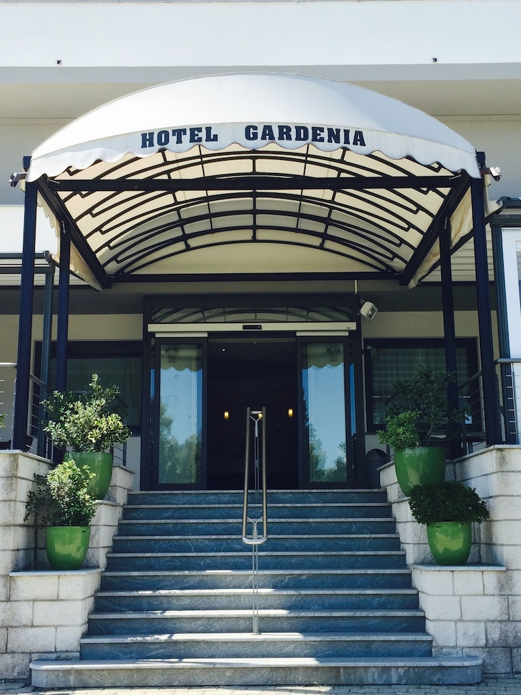 Hotel Gardenia 2/50