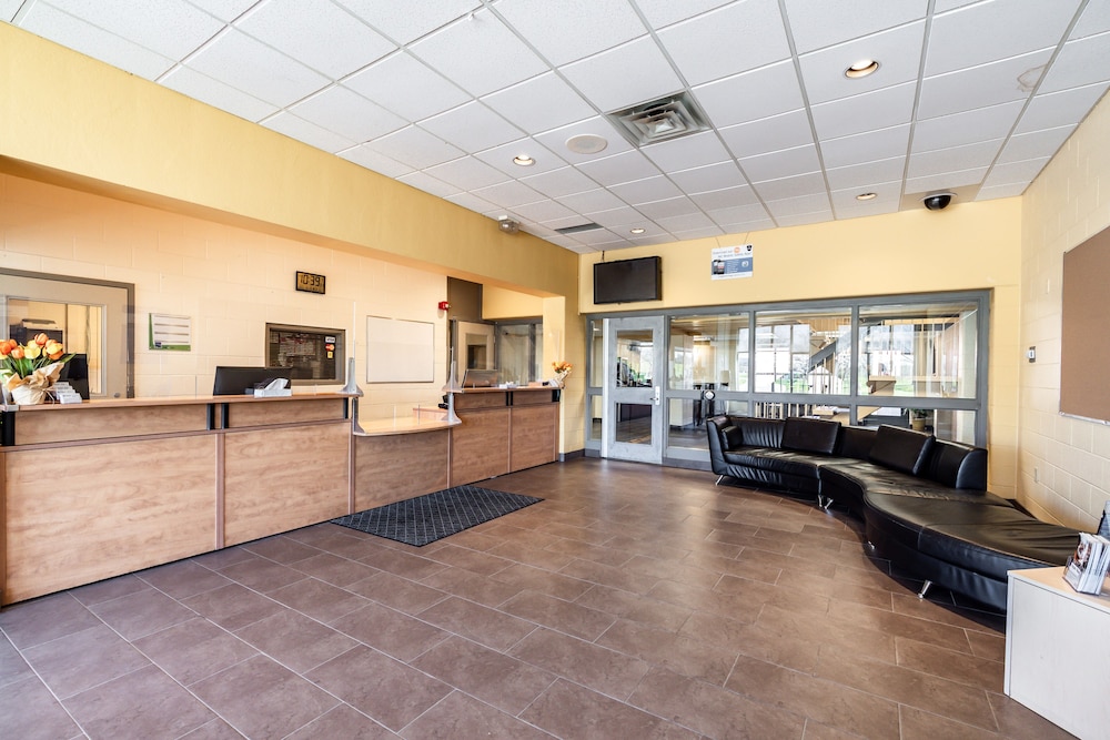 Residence & Conference Centre - Welland 9/50