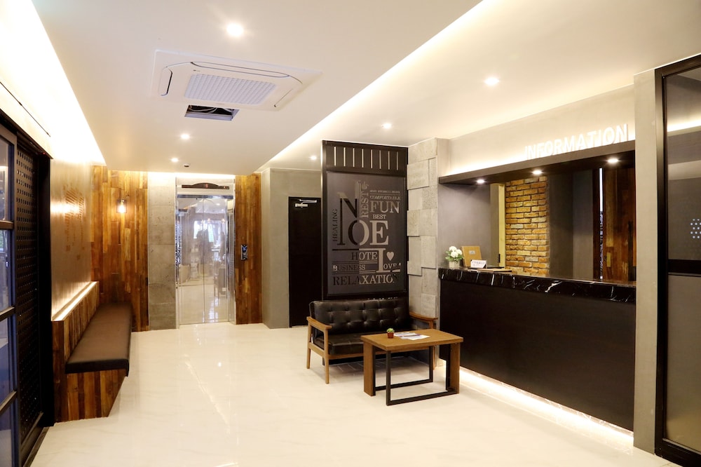 Noel Business Hotel 14/59