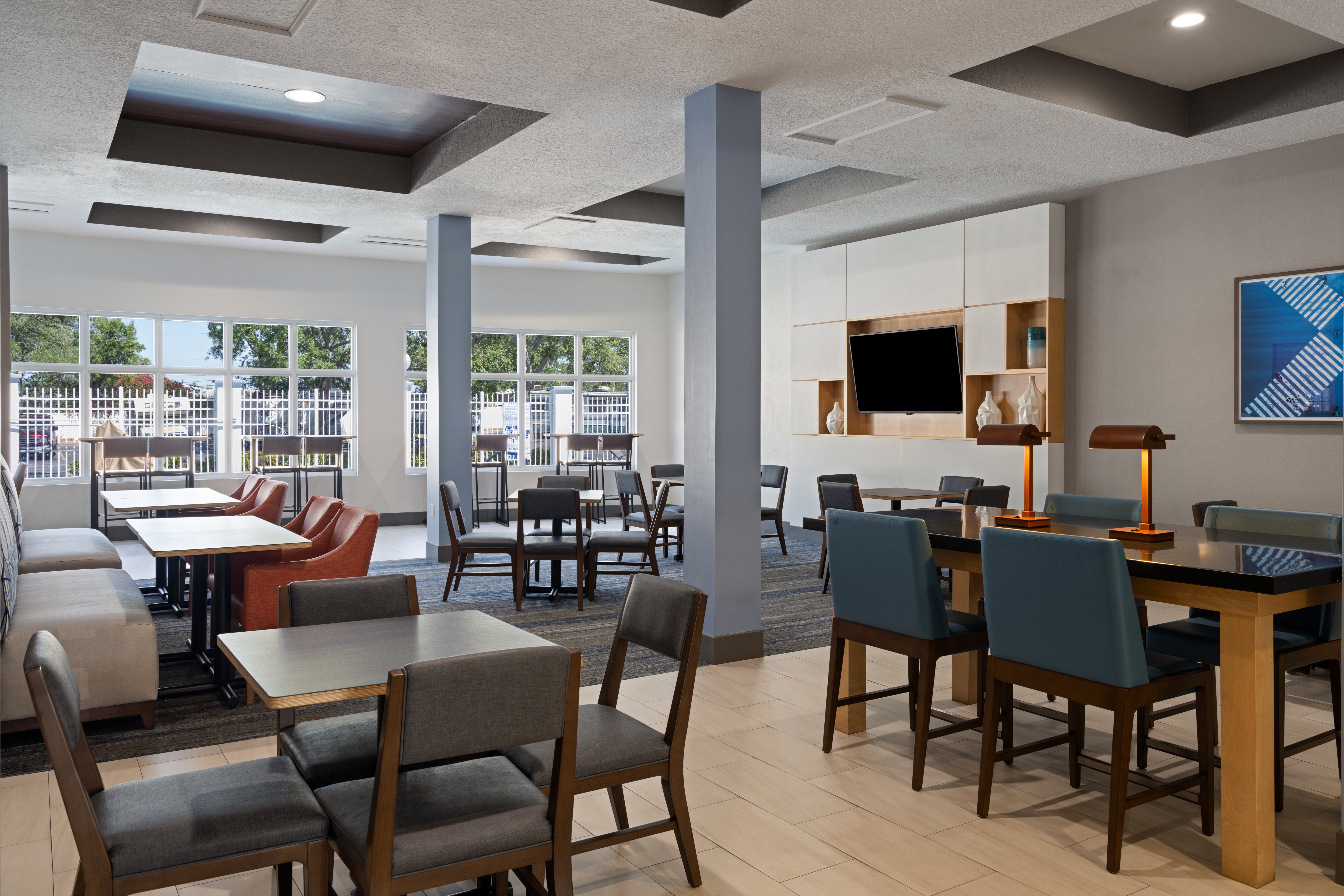 Holiday Inn Express and Suites St. Petersburg North (I-275), an IHG Hotel 44/58