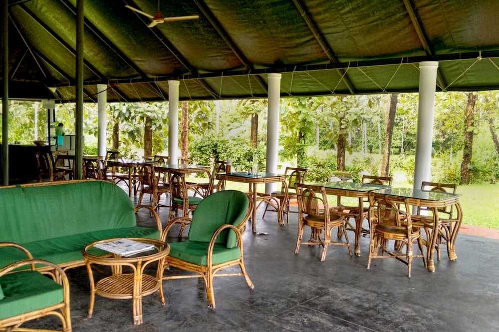 Amritara Riverside Luxury Tents 25/50