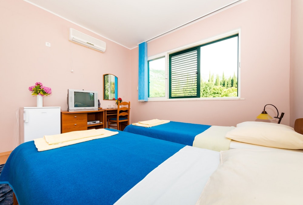 Apartments Dubelj 13/66