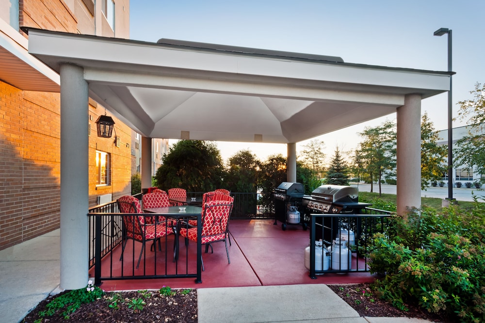 CANDLEWOOD SUITES AURORA- NAPERVILLE 35/51