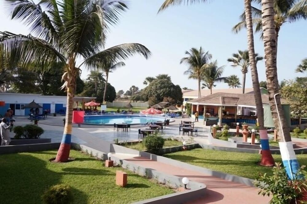 Mansea Beach Hotel 59/65