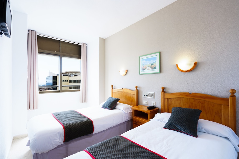 Hotel Costa Andaluza 28/48
