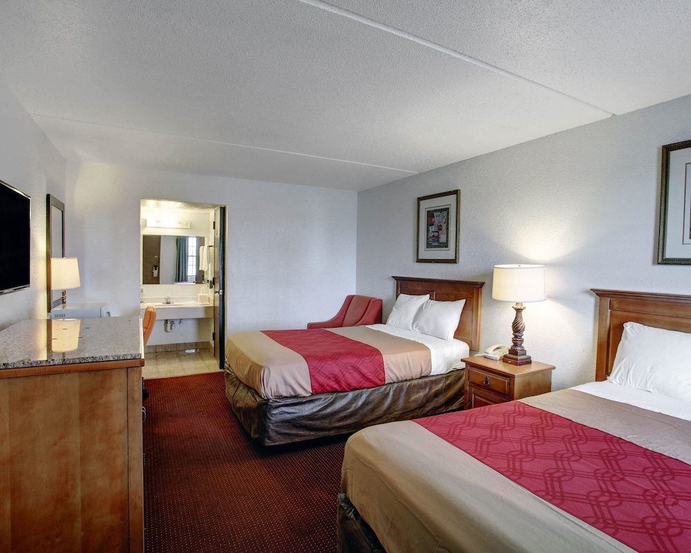 ROOM, KING BED, SMOKING, ACCESSIBLE