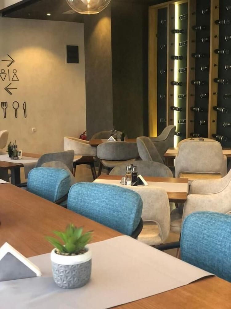 HOTEL MAGNOLIA 18/32