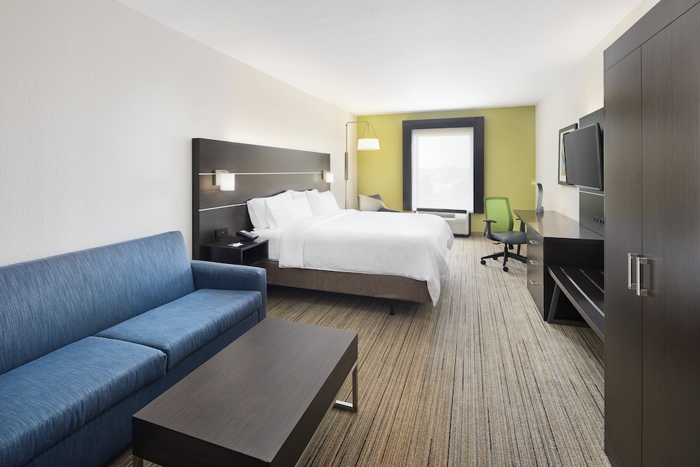 Holiday Inn Express Hotel & Suites Port Richey 30/63