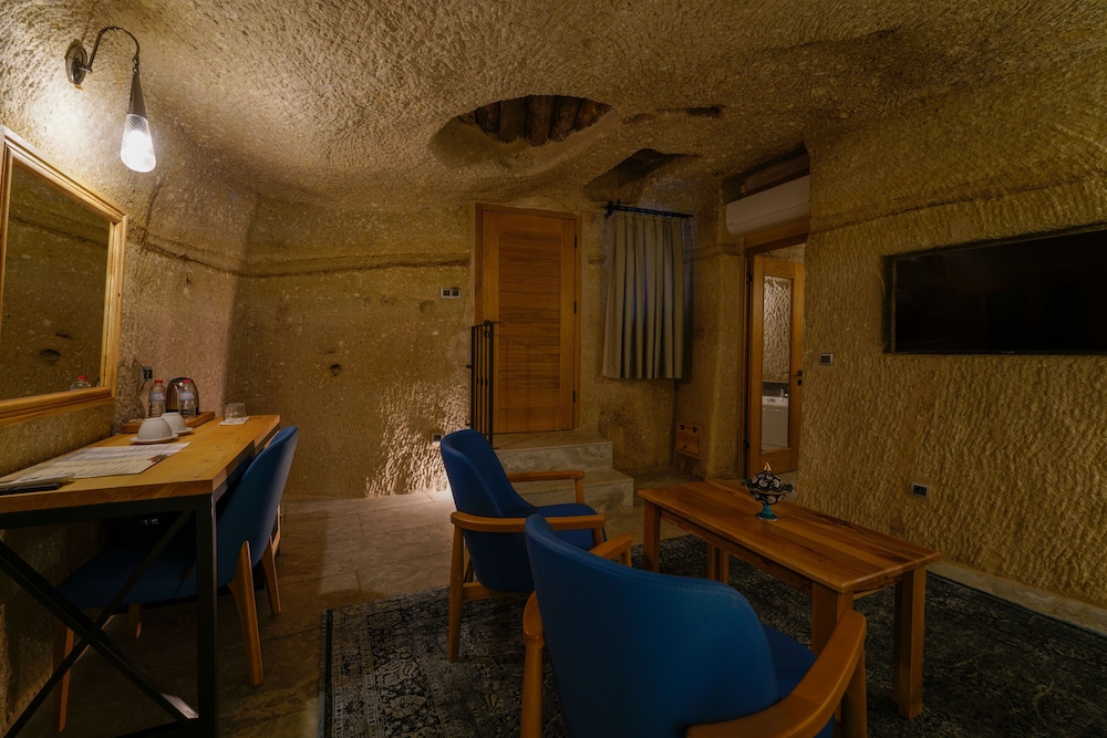 The Niche Cave Hotel +12 Adult 31/50