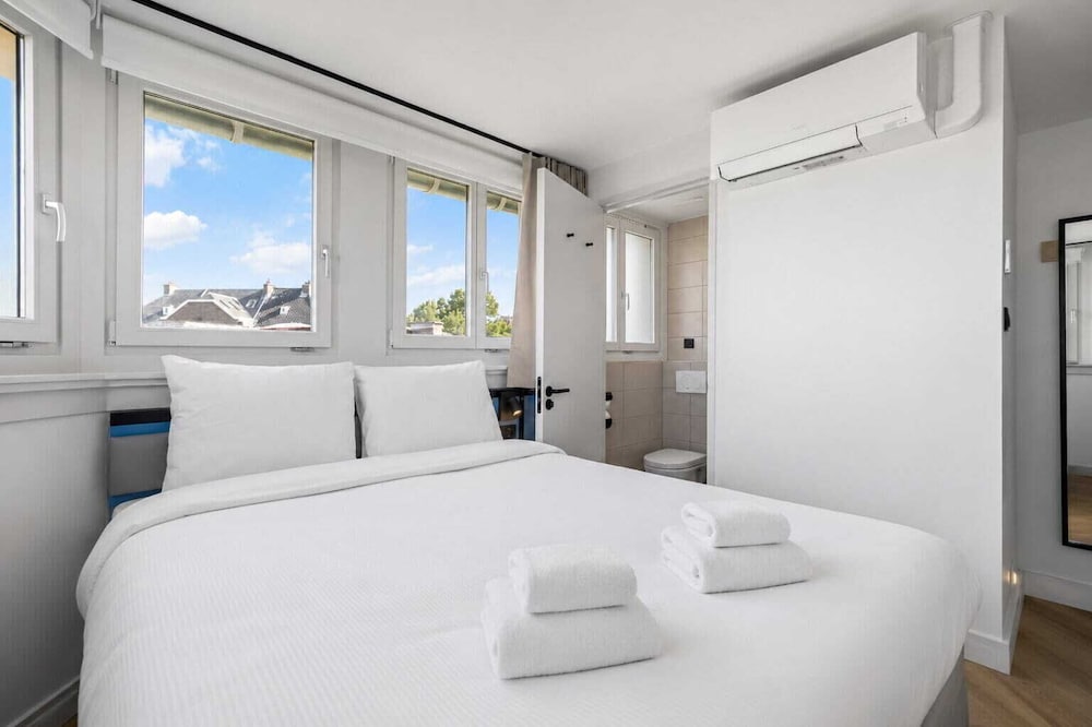 Dutch Design Hotel Vondelpark 20/50