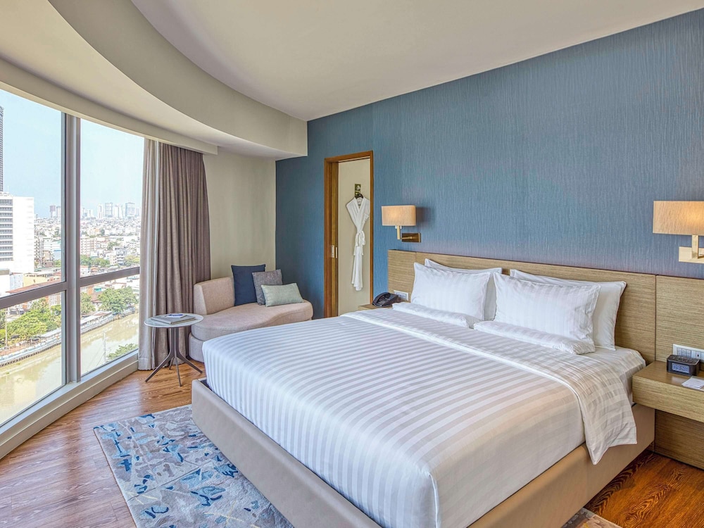 Novotel Suites Manila At Acqua 14/52