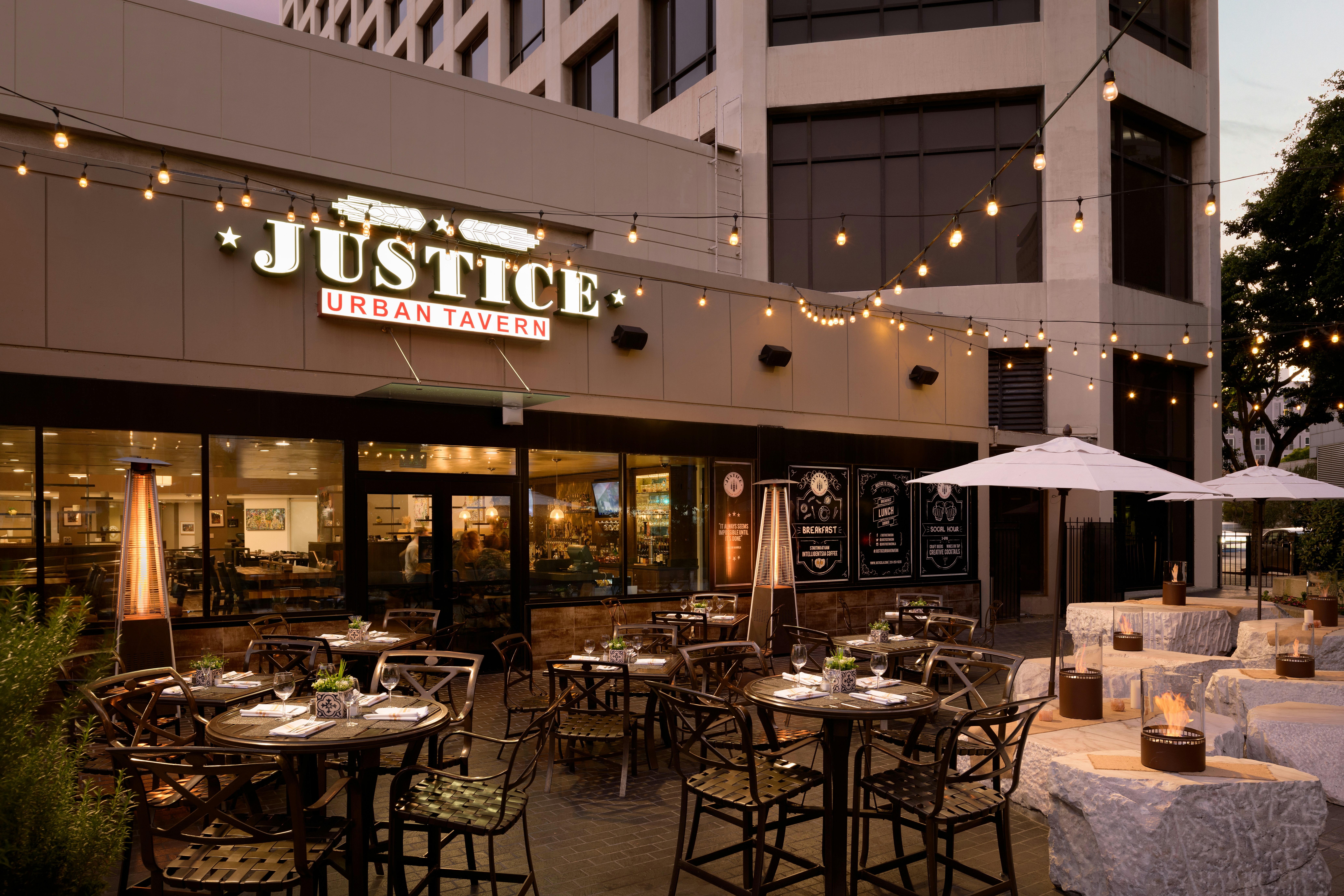 DoubleTree by Hilton Hotel Los Angeles Downtown 54/79