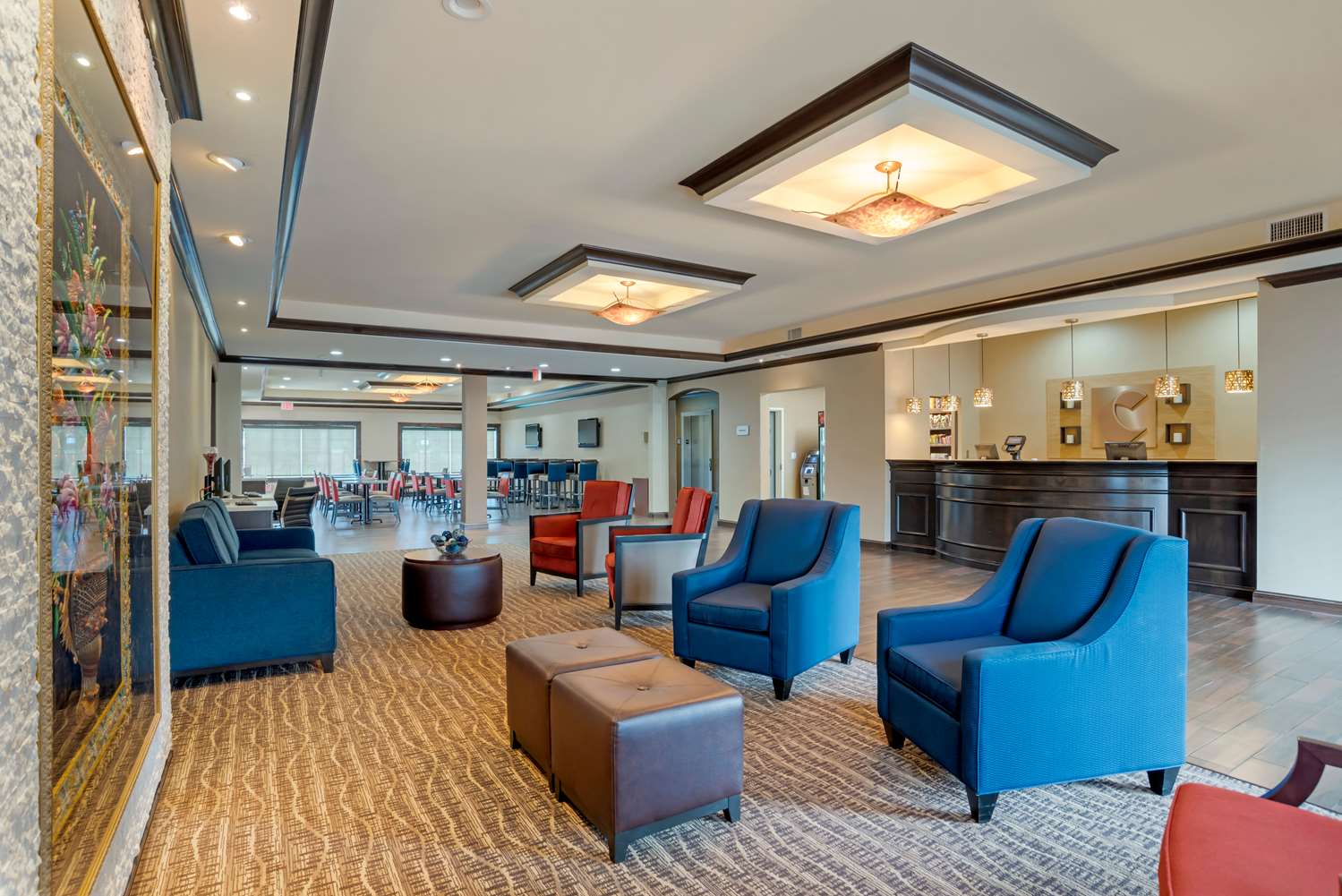 Comfort Suites Alexandria North 25/36