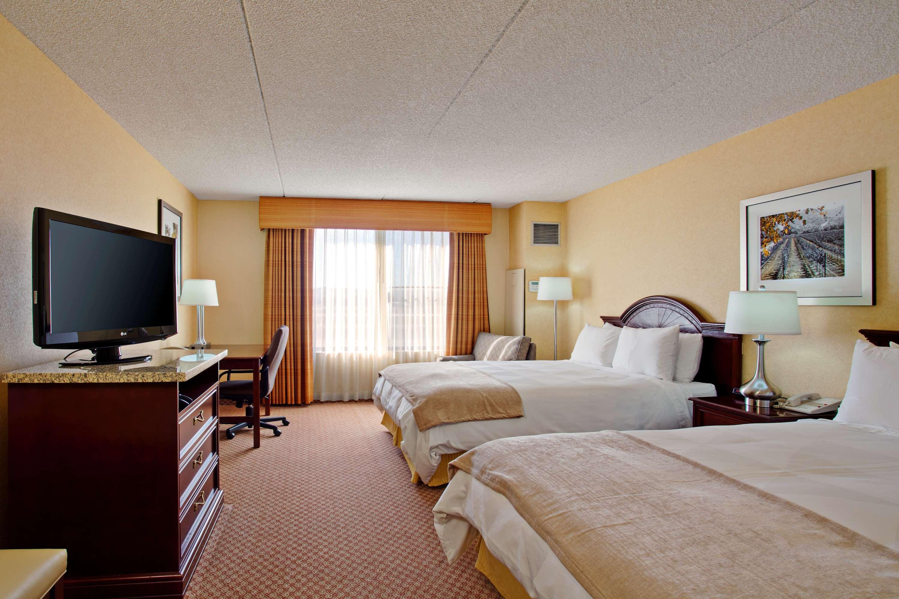Room, 2 Queen Beds, Pet Friendly