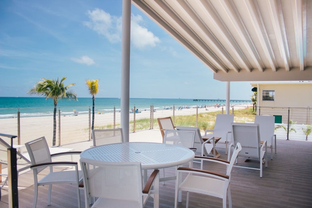 Tides Inn Hotel 21/39