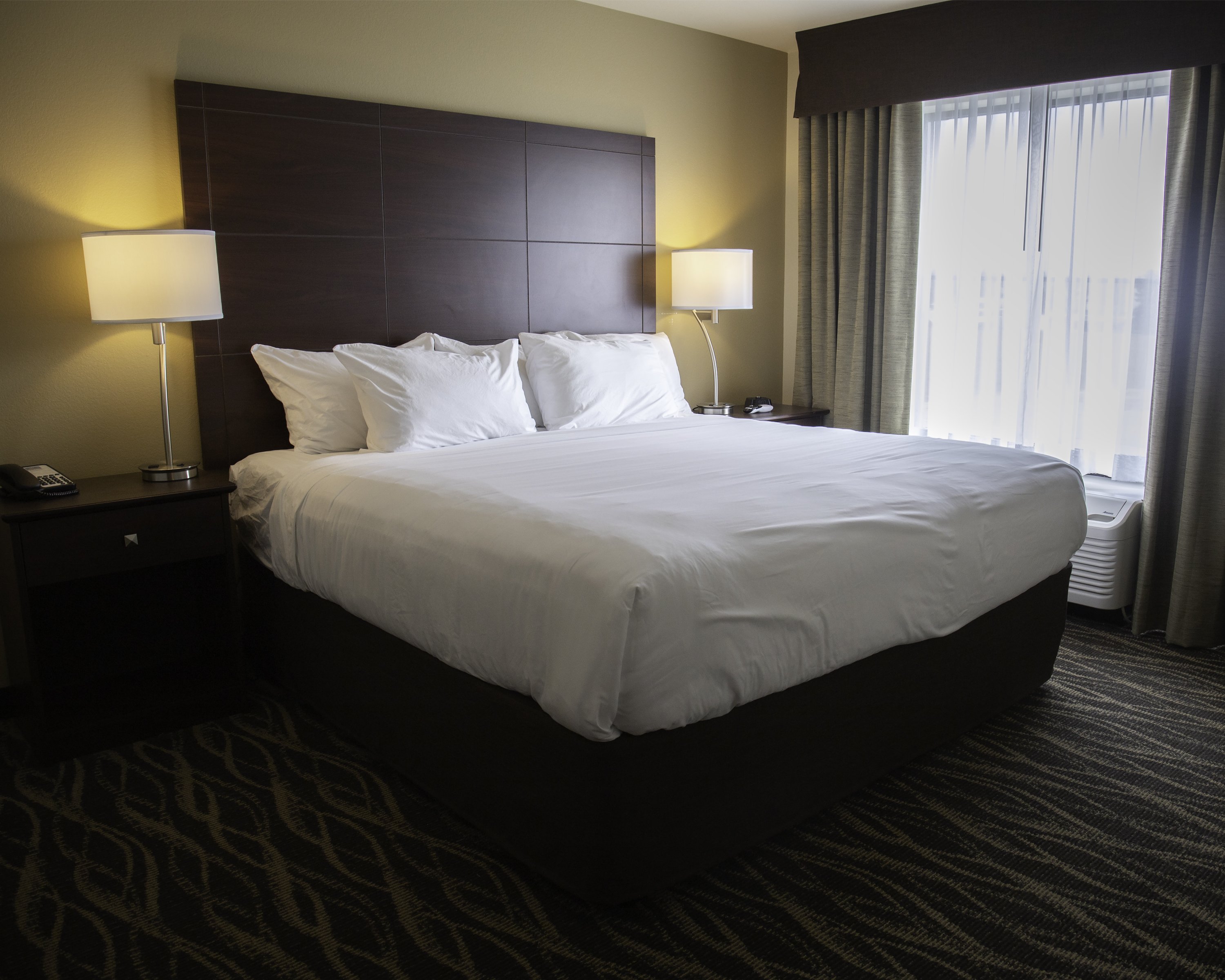 Cobblestone Hotel & Suites - Two Rivers 11/42