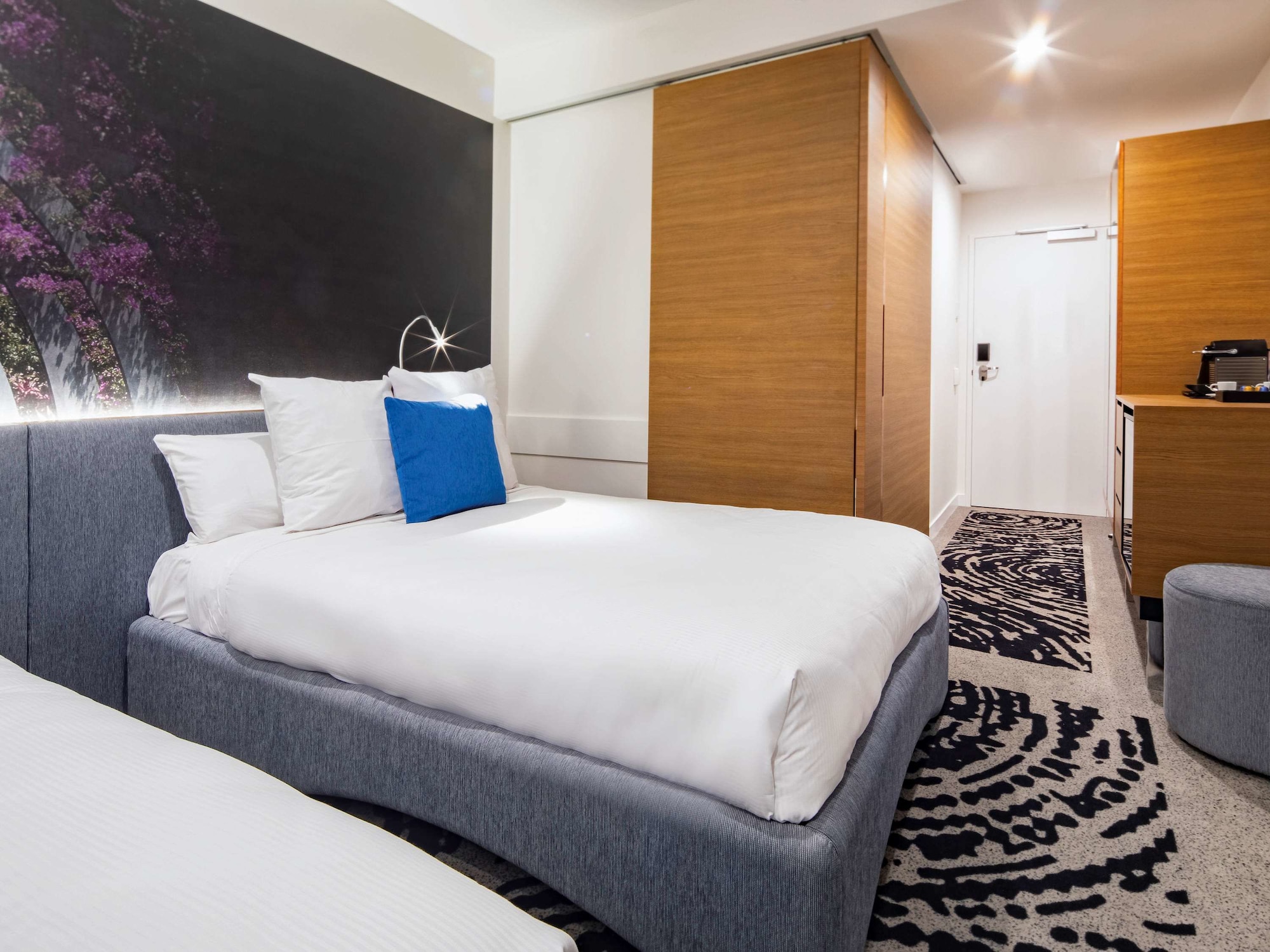 N ROOM, PREMIER, 2 DOUBLE BEDS, CITY VIEW