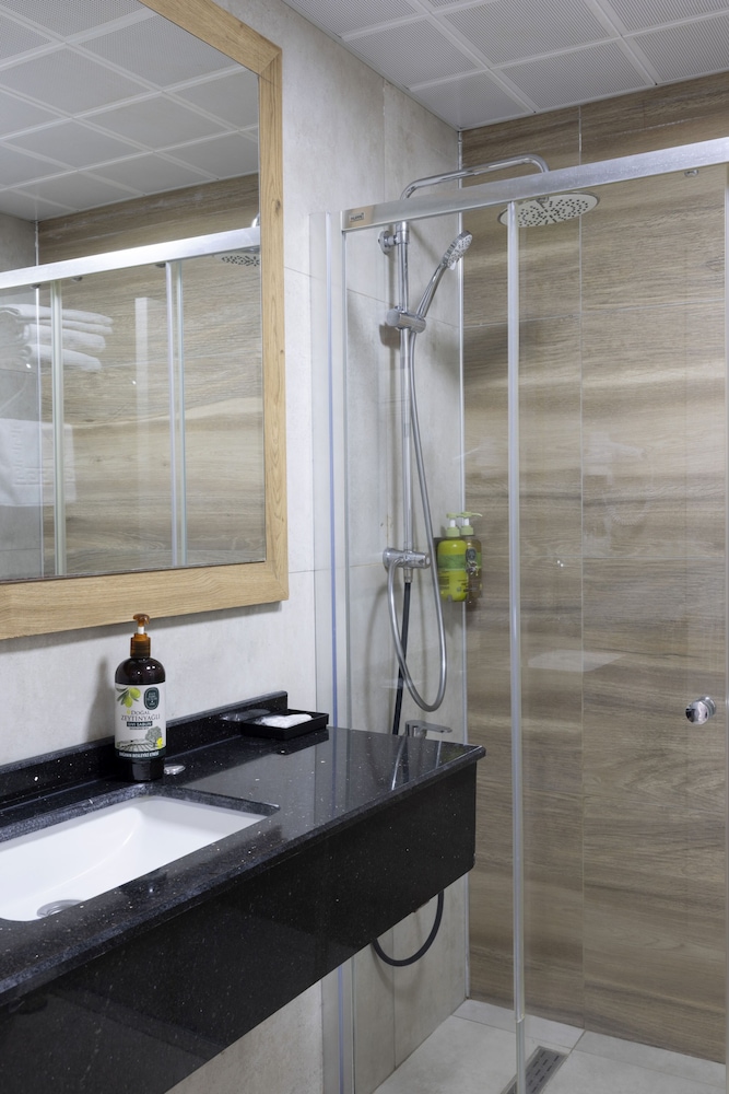 Nehir Hotel Kesan 45/46