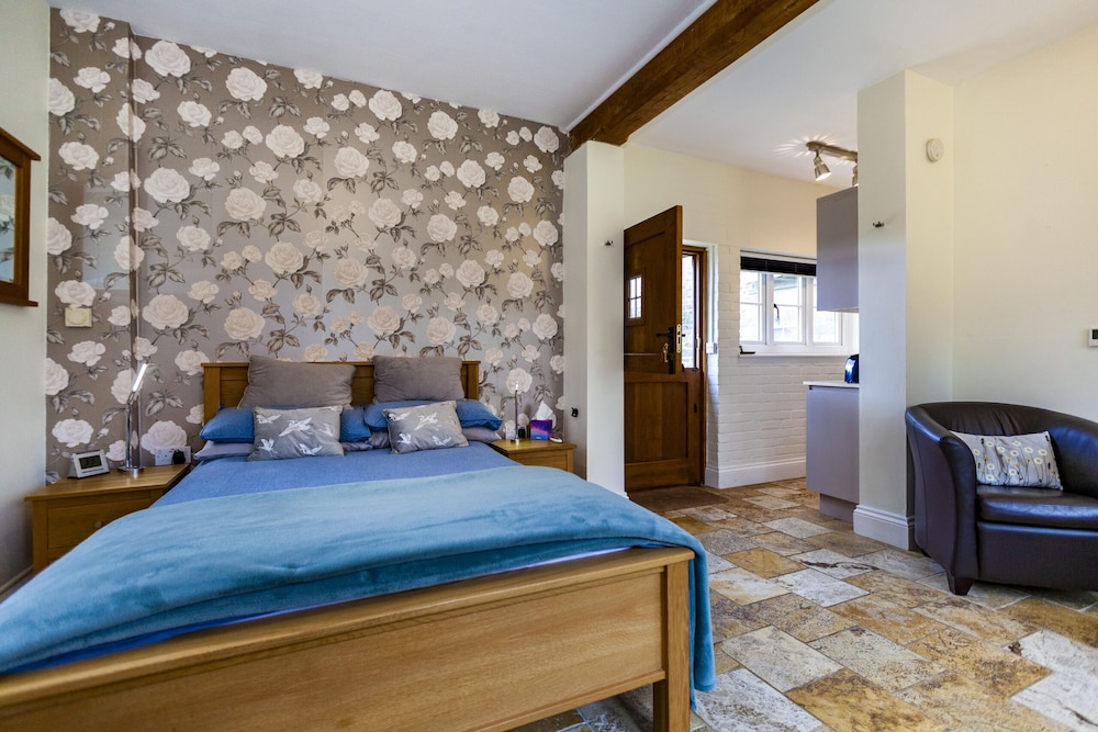 Apartment, Queen Bed, The Agent S House Bed Breakfast 4/7