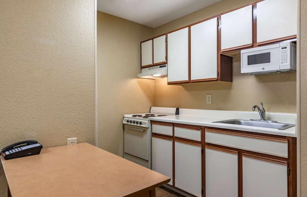 Extended Stay America - San Antonio - Colonnade 45/52