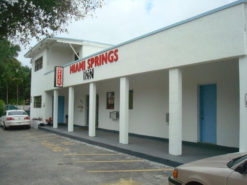 Miami Springs Inn 23/26
