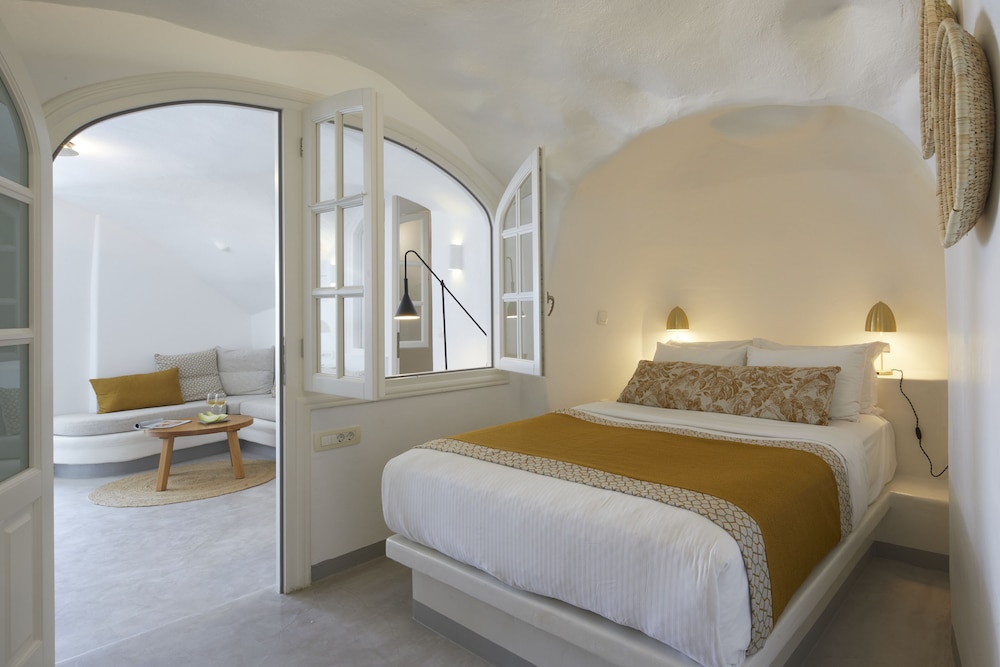 Filotera Suites 12/77