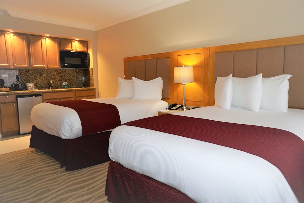 Ocean Sky Hotel And Resort 35/76