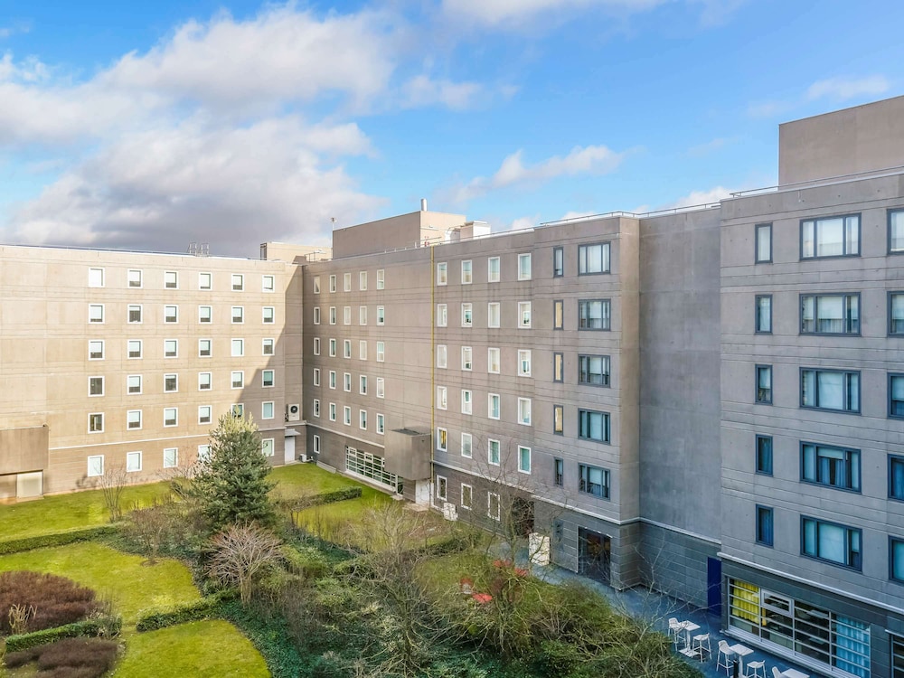 Novotel Suites Paris CDG Airport Villepinte Hotel in ROISSY EN FRANCE