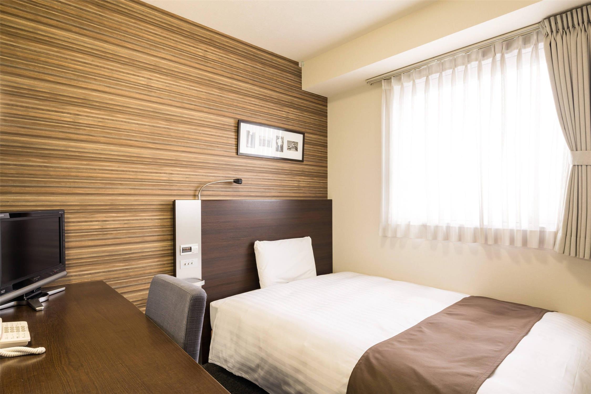 Room, Double Bed