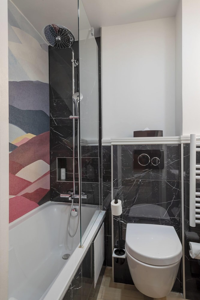 Hotel Elysa Luxembourg 34/41