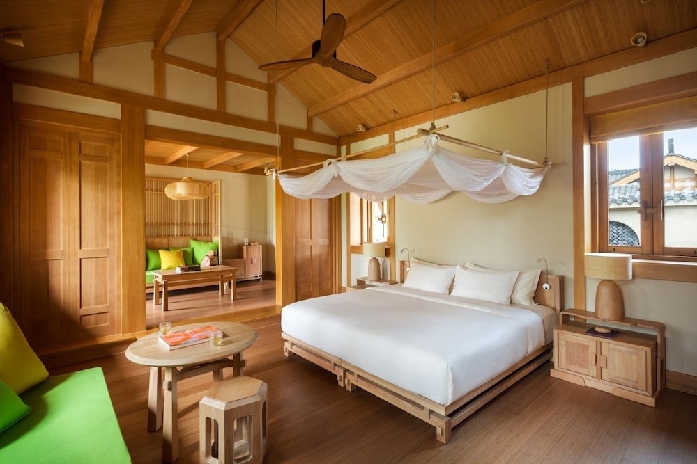Garden, Suite, King Bed
