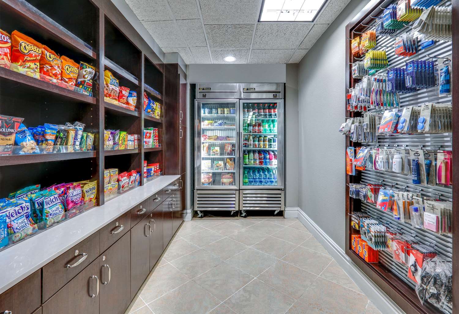 La Quinta Inn & Suites by Wyndham Dallas - Addison Galleria 16/24