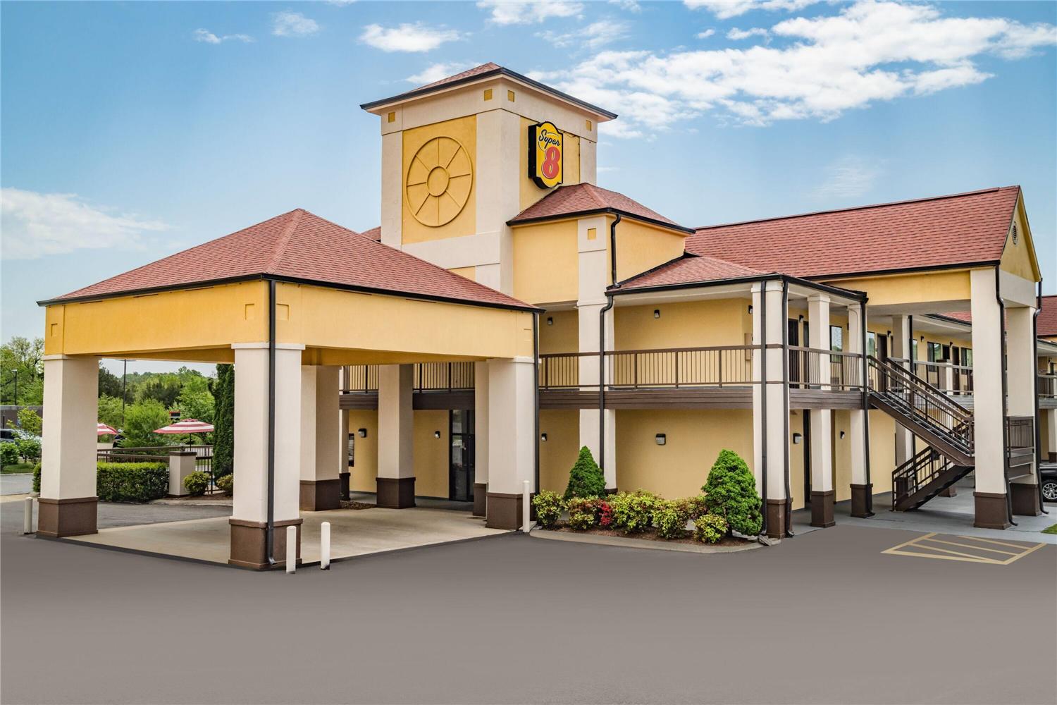 Super 8 by Wyndham Columbia 1/16