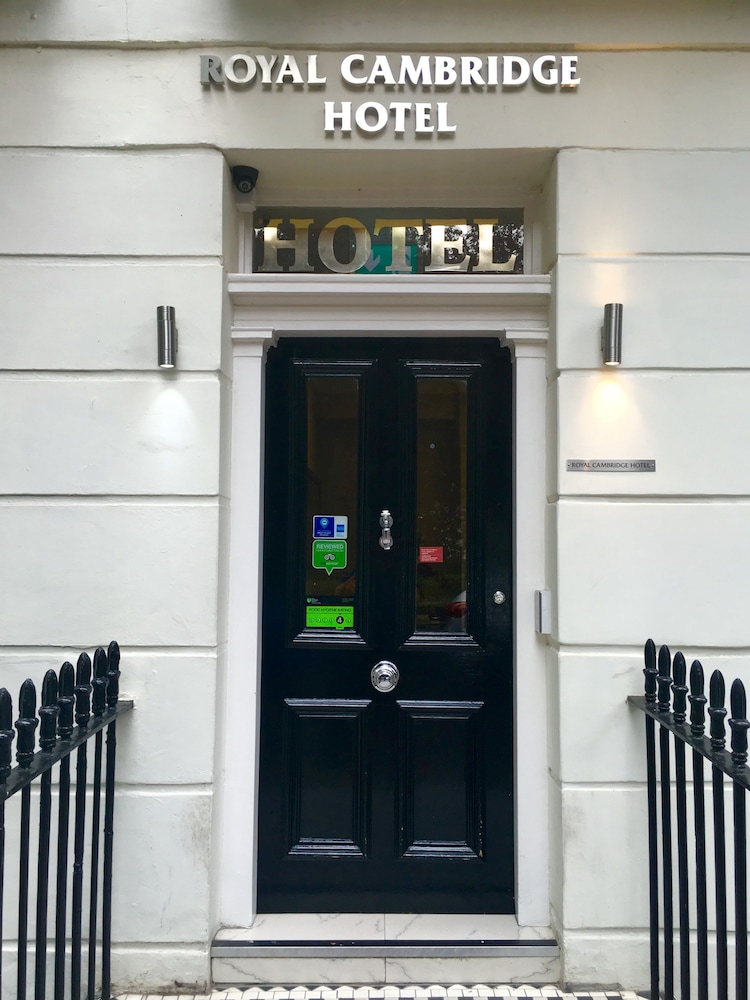Royal Cambridge Hotel 4/61