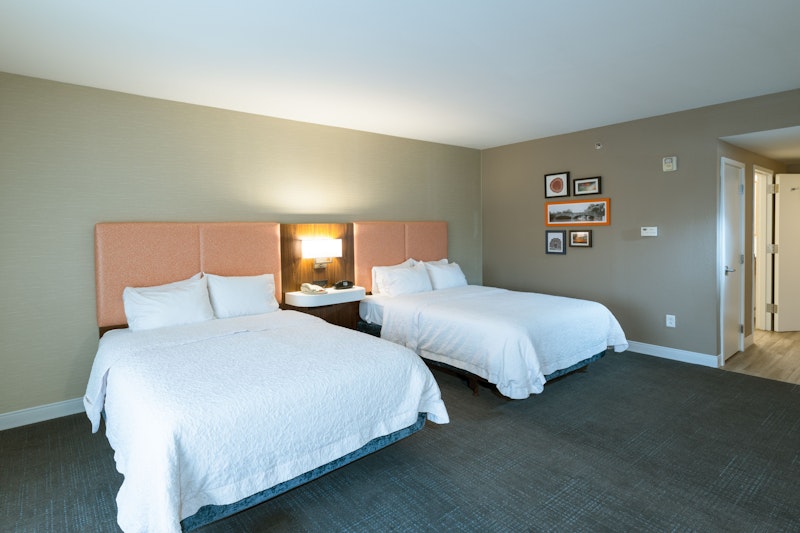 Hampton Inn And Suites Jamestown 8/37