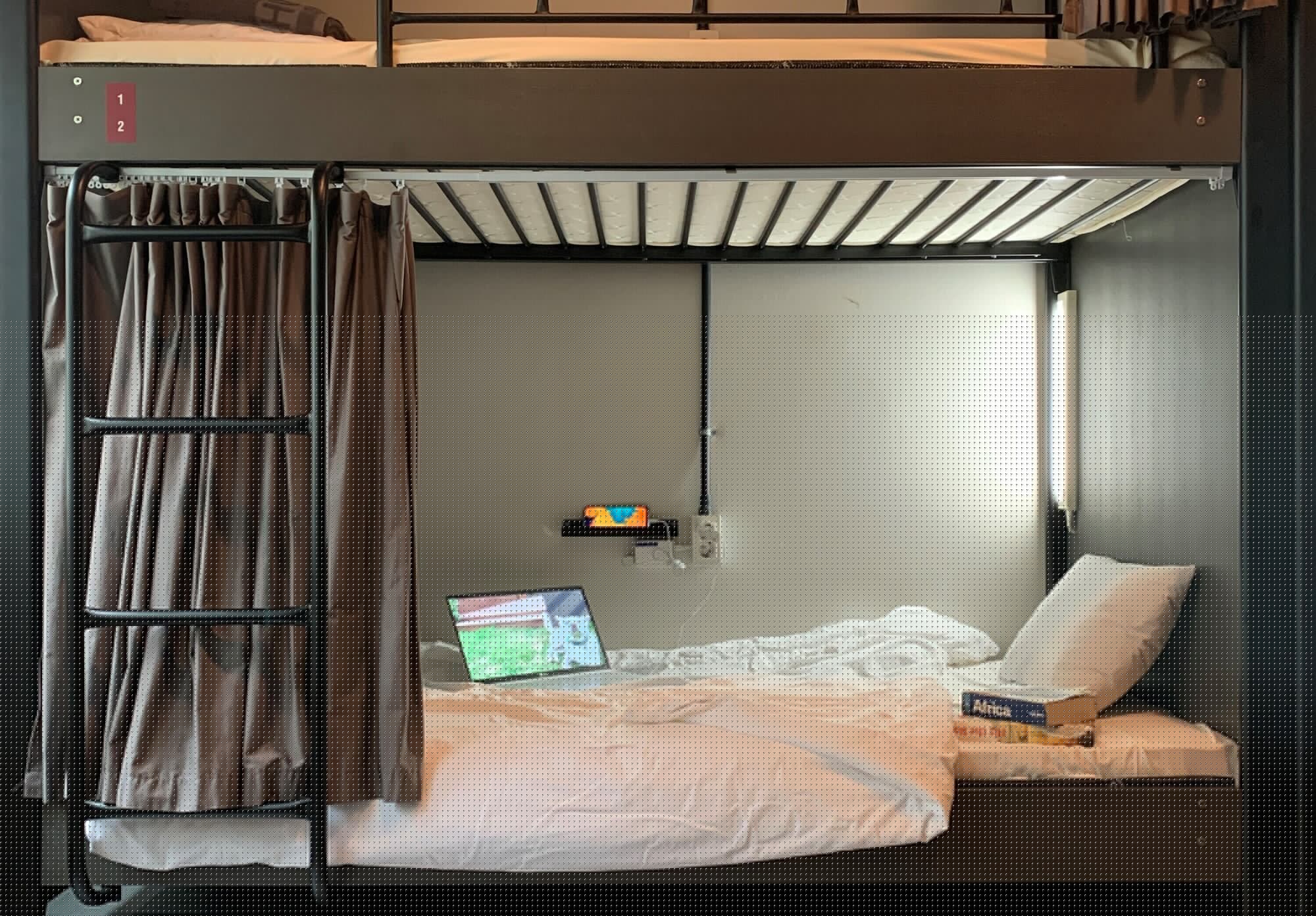 MALE DORM, 6 PEOPLE