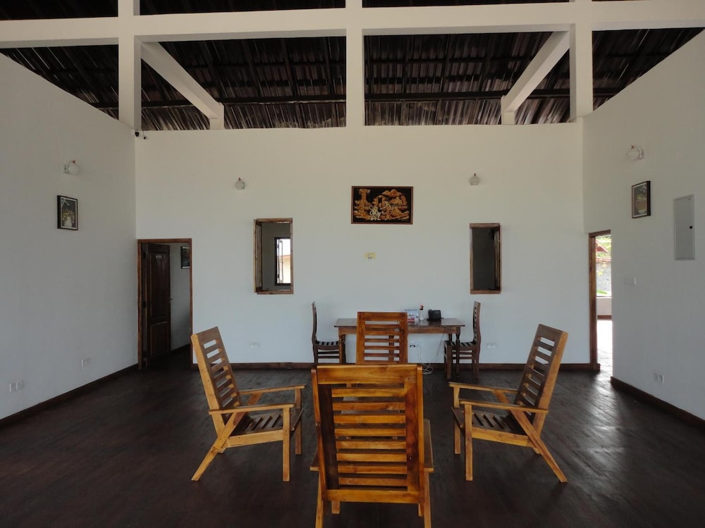 Naaval Hotel 24/45