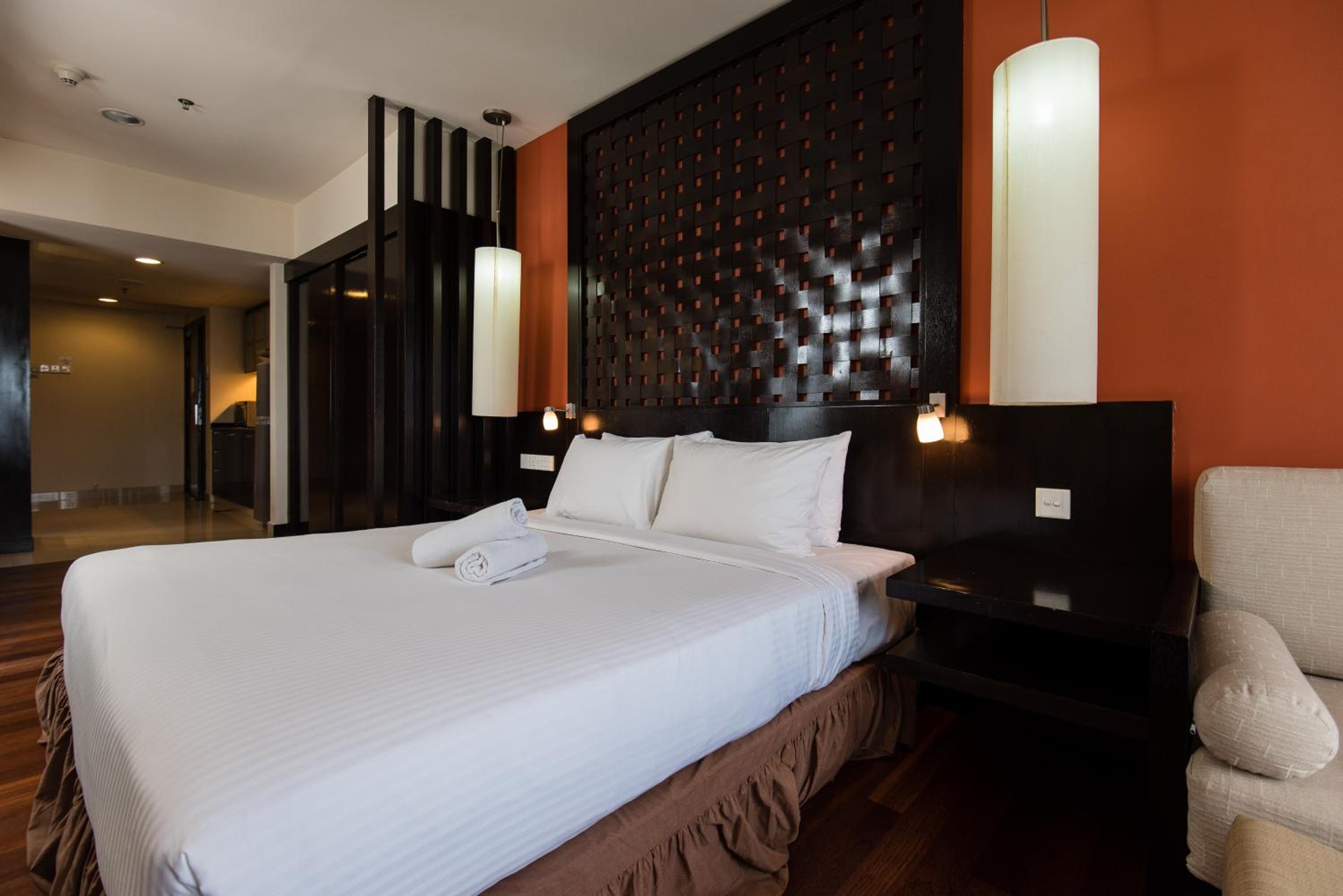 Executive, Studio, King Bed, Lagoon View، Resort Suites At Bandar Sunway 4/9
