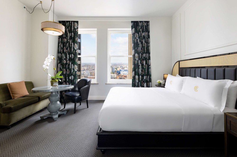 The Candler Hotel Atlanta Curio Collection by Hilton 16/55