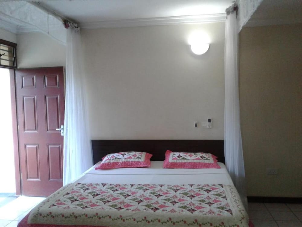 CoastGate Hotel 24/50