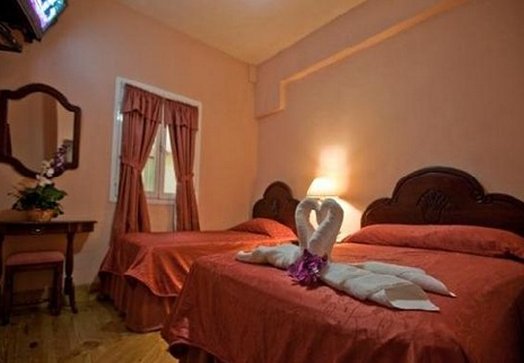 HOTEL DISCOVERY 2/7