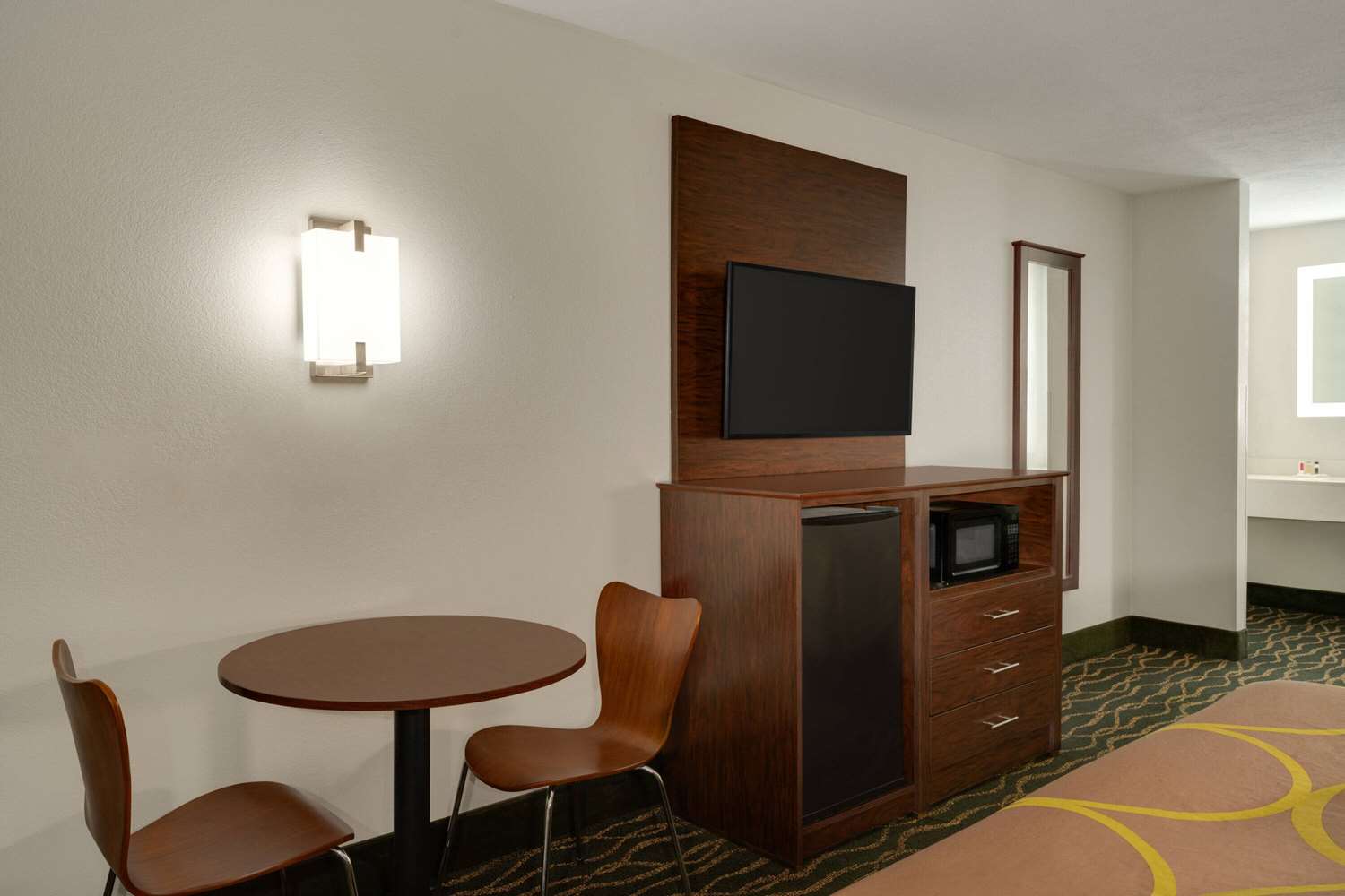 Super 8 By Wyndham Pearl/Jackson/East 23/29