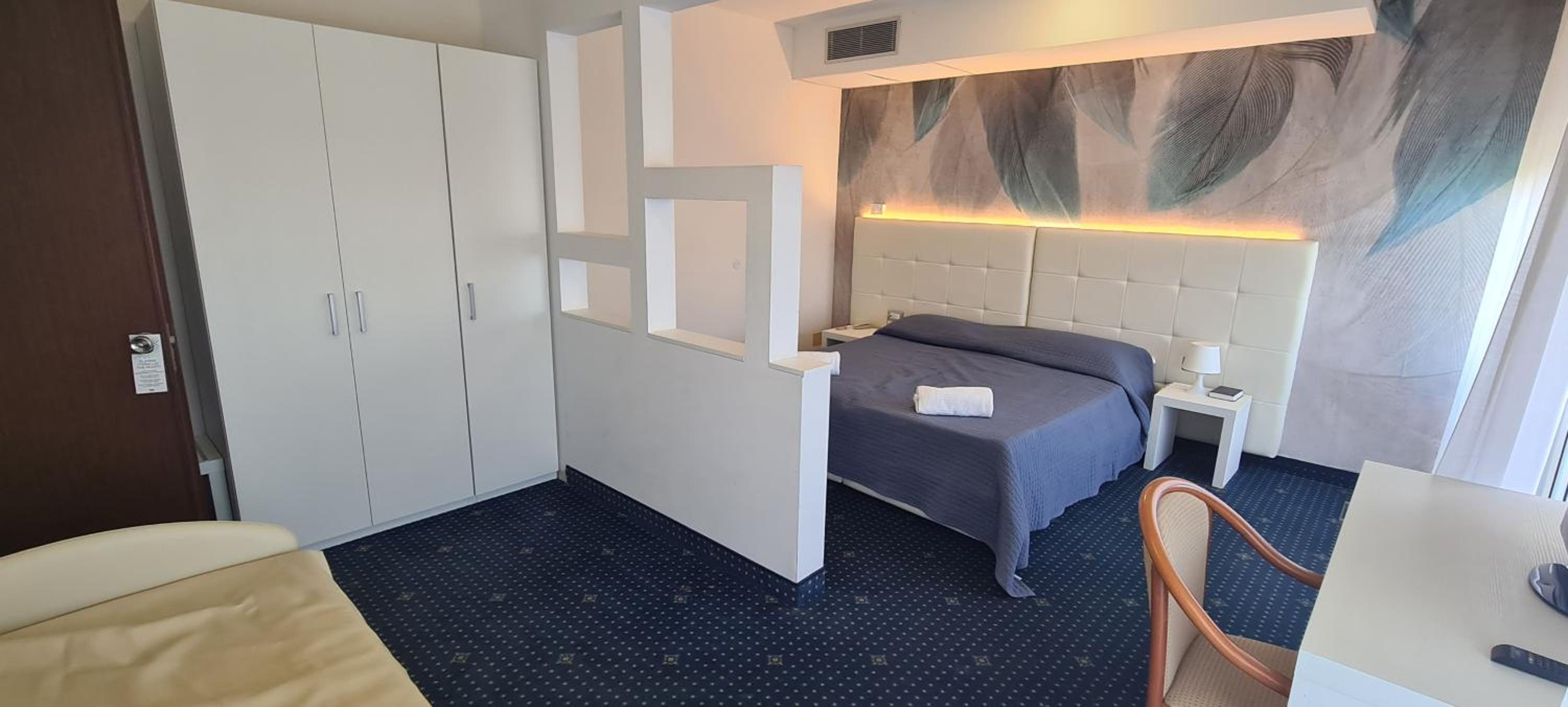 Hotel Eros 10/50