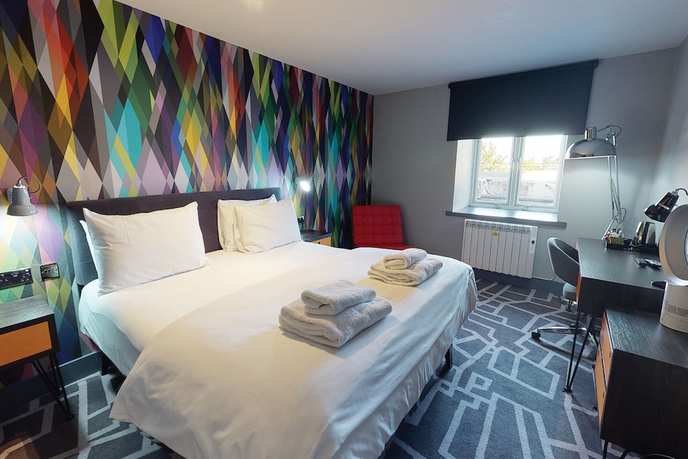Village Urban Resort Nottingham 30/62