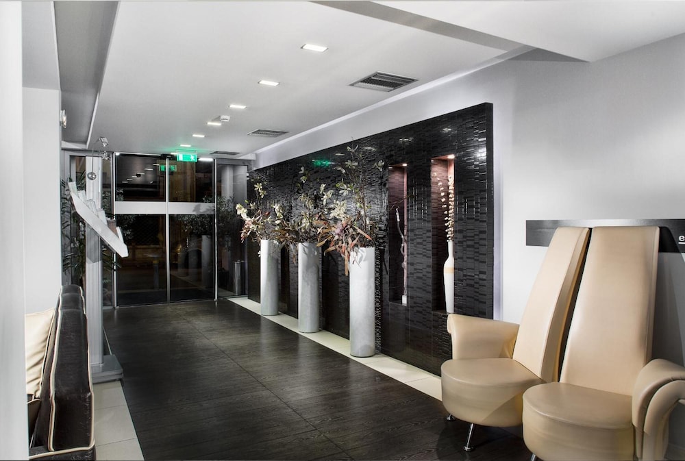 Areos Hotel 7/57